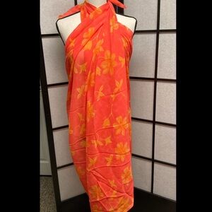 Vintage NWOT Lady Juliet  travel cover up/pareo. Folds into matching pouch